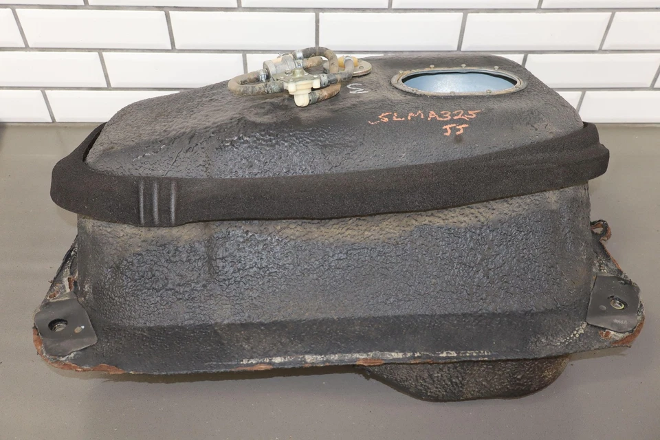 Mazda Miata NA 1990-1994 tanque de combustible de gasolina de 11,3 galones *sin bomba de combustible* Foto 1 de 4