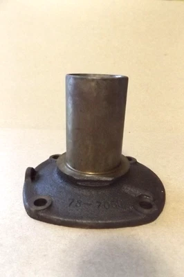 1932-52 ford transmission front bearing retainer - Image 1 of 2