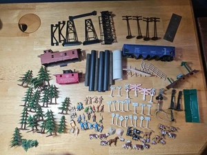 Large Lot Misc HO Scale Detail Diorama Layout Pieces Animals People Signs Trees - Picture 1 of 11