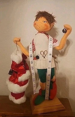 2002 Annalee 14» Санта портной эльф Санта костюм на вешалке кукла - Изображение 1 из 4