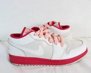 Air Jordan 1 Low GS Voltage Cherry Size 5.5Y 554723-119 FW078 - Picture 1 of 15