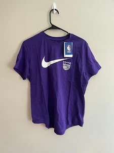 Sacramento Kings purple Nike t-shirt Womens Large - Picture 1 of 3