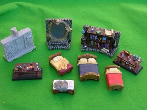 ROOM STUFF, PAINTED RESIN MULTI-LISTING - Picture 1 of 6