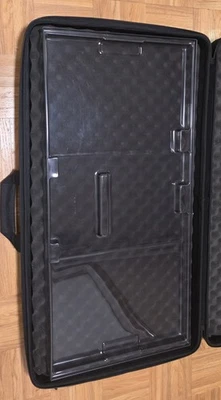 Controlador Decksaver Pioneer DDJ-SZ2 con estuche Gator GU-EVA-3519-3 Foto 1 de 4