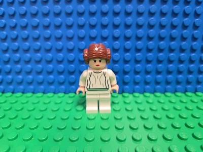 Lego Princesa Leia Minifigura 10188 10179 10198 sw0175b Star Wars CMF Lote Raro  Foto 1 de 4