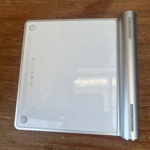 Apple Magic Trackpad A1339 Wireless MultiTouch Klickpad für MacBook und iMac - Bild 1 von 9