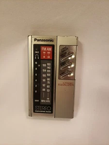 Receptor estéreo FM-AM Panasonic RF-434 **Ver descripción** - Imagen 1 de 16