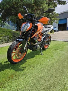 2018 KTM 390 DUKE 390 Naked Petrol Manual Euro 4 (43 ps) Naked Petrol Manual - Picture 1 of 12