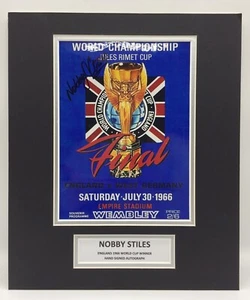 RARE Nobby Stiles England Signed Photo Display + COA 1966 WORLD CUP FINAL PROG - Picture 1 of 3