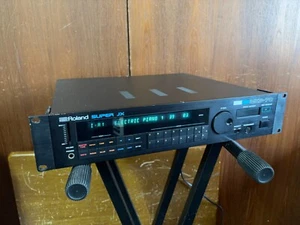 Roland MKS-70 SUPER JX rack version of JX-10 117V - Picture 1 of 10