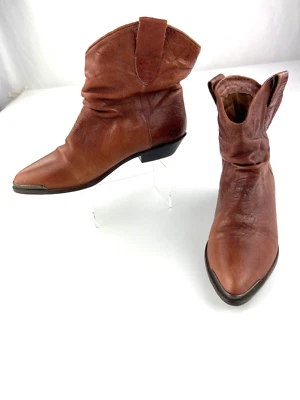 Botín de cuero coñac vintage Connie holgado años 80 vaquera occidental talla 9B vaquero Foto 1 de 4