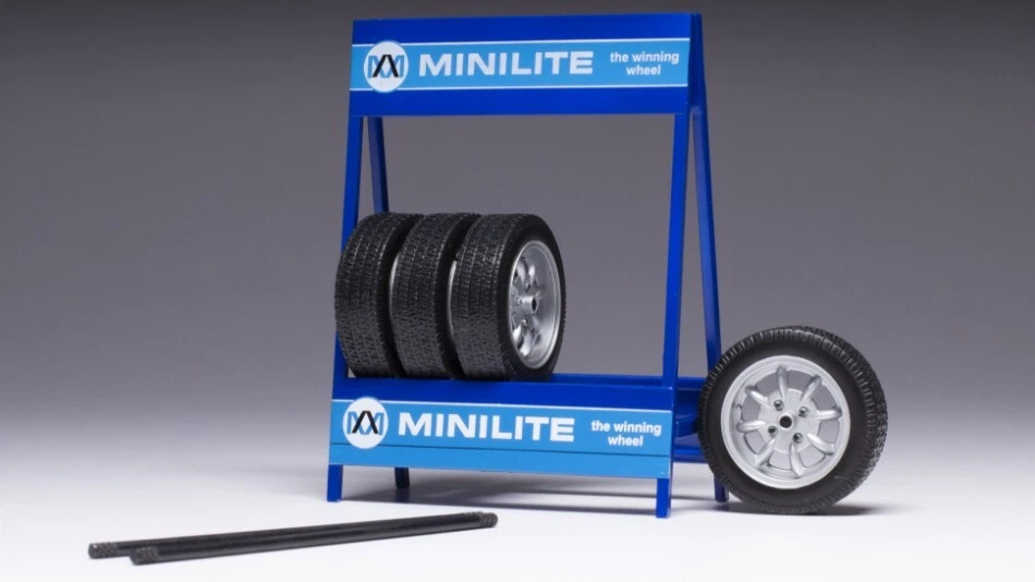 Set 4 Wheels Mini Lite Silver 1:18 Model IXO MODEL - Immagine 1 di 1