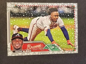  2023 Topps Holiday Baseball Metallic Ozzie Albies #H58 - Bild 1 von 2