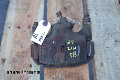 Pinza de freno delantera izquierda Toyota MR2 1985 1986 AW11 MK1 4 edades OEM Foto 1 de 4