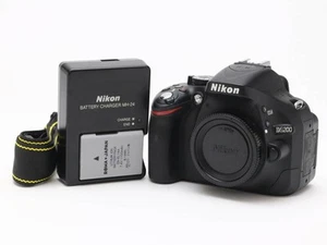 【Excellent】Nikon D5200 Black Body Shutter count 2932 from Japan - Bild 1 von 6