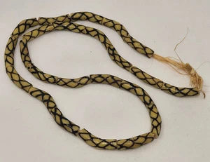 ANTIGUO COLLAR DE CUENTAS COMERCIALES TUBO DE VIDRIO MARRÓN AMARILLO PIÑA VENECIANA 28" - Imagen 1 de 7