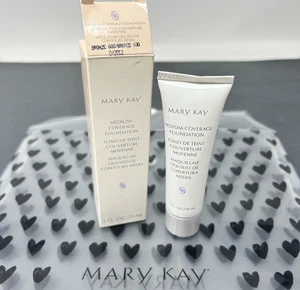 New In Box Mary Kay Medium Coverage Foundation Bronze 600 Normal/Oily -Gray Cap - Picture 1 of 2