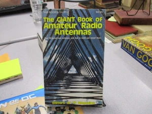 The Giant Book of Amateur Radio Antennas, Blue Ridge - Picture 1 of 3