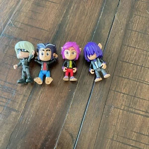 Lot Of 4 Pj masks Villains Luna Wolfy Howler Luna Figures - Picture 1 of 2