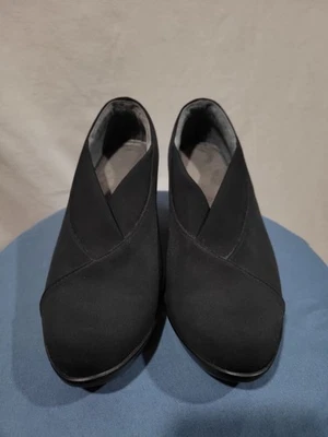 NAOT SZ 7 Black Fabric Block Heel Pumps Comfort Shoes Made in Israel Women's - Image 1 of 4