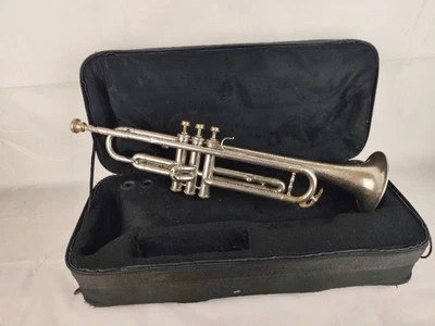 Tromba Si Bemolle Prodotti Musicali Mogar Milano Placcata Argento + Rock Case - Immagine 1 di 4