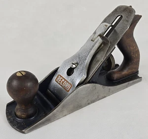 Vintage Record No 4 Woodworking Plane. - Picture 1 of 17
