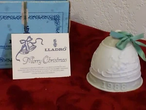 Lladro 1988 Christmas Bell #5525 in Original Box number 23 - Picture 1 of 7