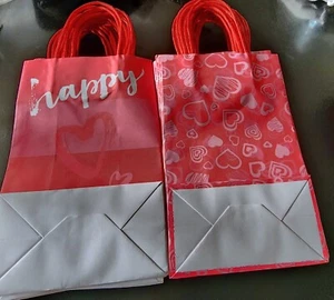 24 Small Red Kraft Paper Bags Hearts Valentine's Day Love Gift Bags Handles - Picture 1 of 3
