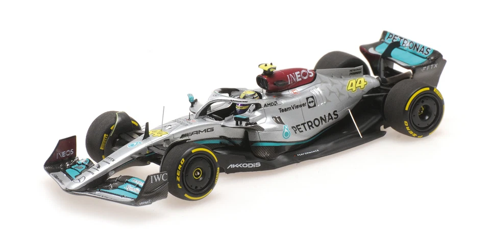 Minichamps 1:43 MERCEDES AMG W13 LEWIS HAMILTON 3RD PLACE BAHRAIN GP 2022 Modell - Bild 1 von 1