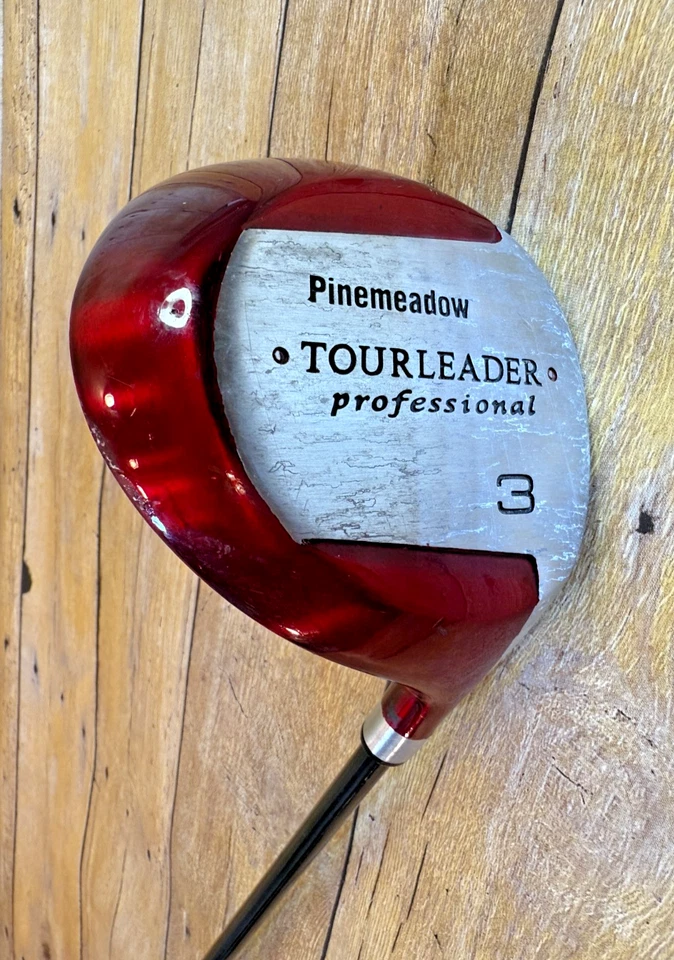 PINEMEADOW TOUR LEADER 15° 3 MADERA TOUR SERIE GRAFITO DAMA EJE FLEXIBLE 42" EN MUY BUEN ESTADO Foto 1 de 4