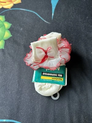 Calcetines de encaje recién nacido 1991 vintage nuevos, talla 3-4,5, talla de zapato 1-2, 100 % nailon, Foto 1 de 3