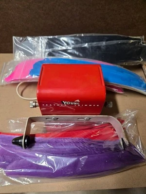 Quemador de plumas joven Foto 1 de 3