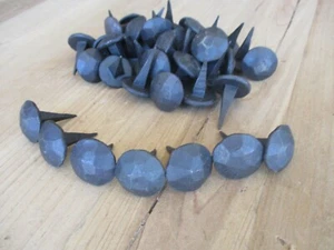 25 HAMMERED NAILS CLAVOS PEGS HAND FORGED MEDIEVAL TACKS 1" ROUND - Picture 1 of 5