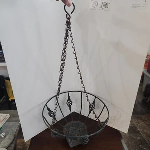 VINTAGE RUSTIC PRIMITIVE HANGING METAL BASKET PLANTERS MOBILE FARMHOUSE Springs - Picture 1 of 10