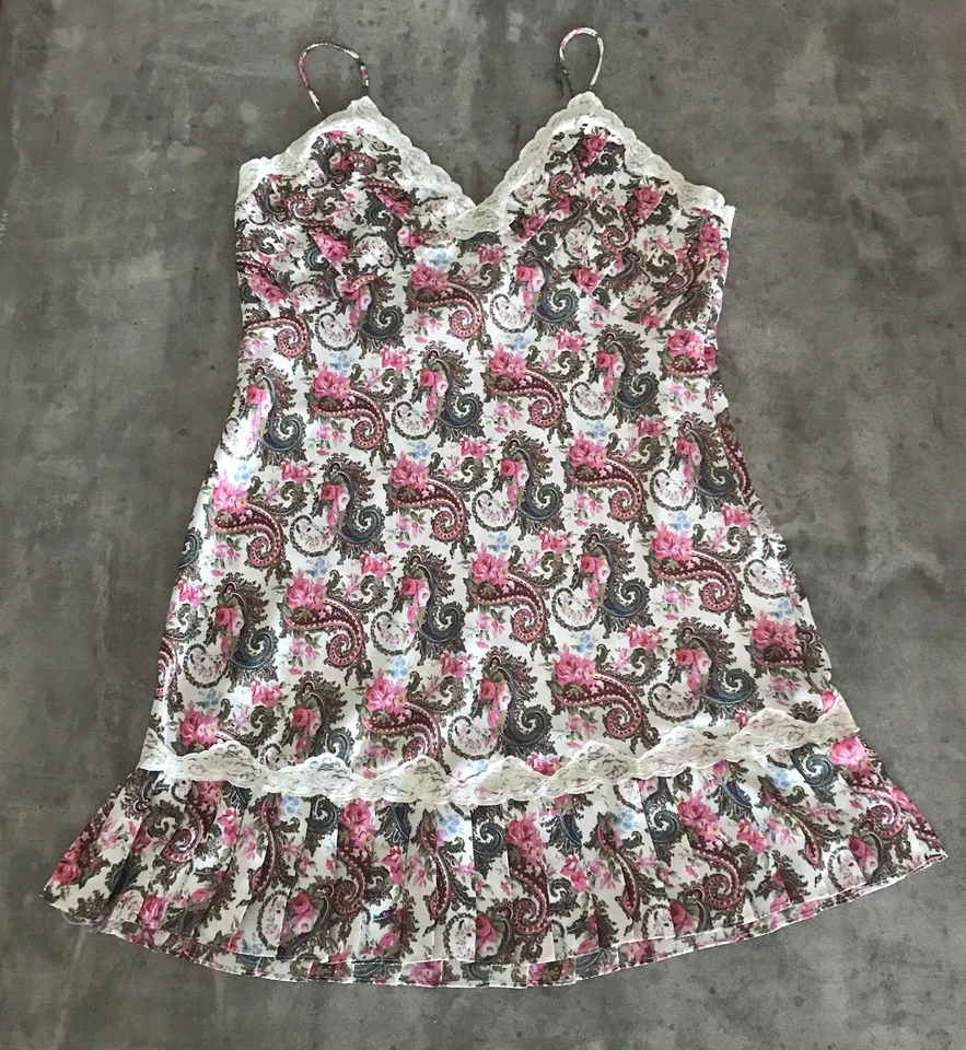 Vintage 90s Victoria Secret Gold Label Babydoll Slip Medium Chemise Lace Cottage - Image 1 of 4