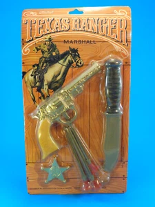 VINTAGE TEXAS RANGER MARSHALL SILVER PISTOL BADGE KNIFE SET CARDED * ARGENTNA 70 - Picture 1 of 8