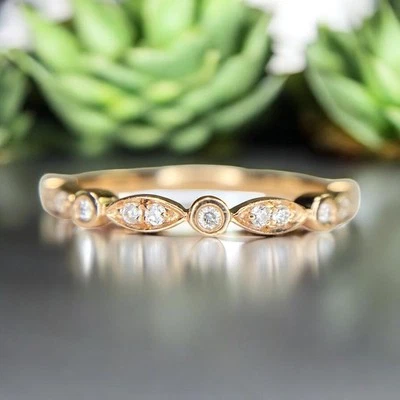 Anillo de boda de diamantes brillantes redondos naturales de oro rosa de 14 k Foto 1 de 4