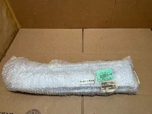 DA97-13780B OEM NEW Samsung Refrigerator AW4-4D(F/S),ASSY RAIL MIDDLE-RIGHT - Picture 1 of 3