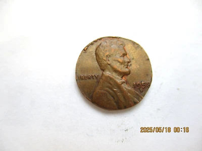 1958 D LINCOLN WHEAT PENNY - ERRORS (HAS NO OUTTER RIM ON BOTH SIDES) A RIM CLIP - Image 1 of 4