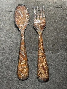 Matching Embossed Metal Brown Oversized Fork And Spoon Wall Kitchen Decoration - Picture 1 of 4