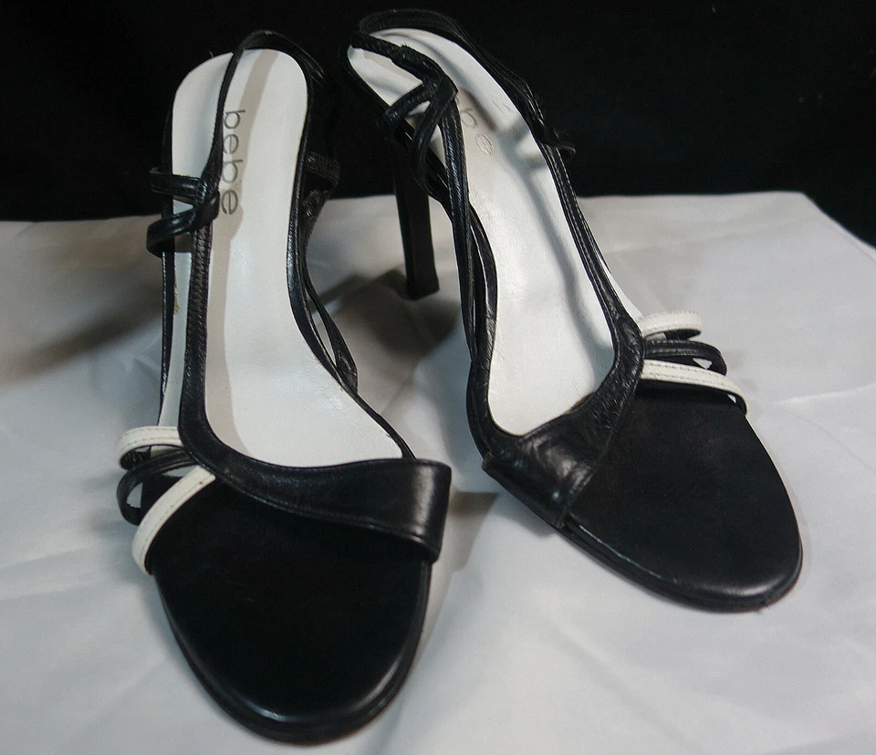 Impresionante cabestrillo trasero/tacones Bebe talla 6 Foto 1 de 4