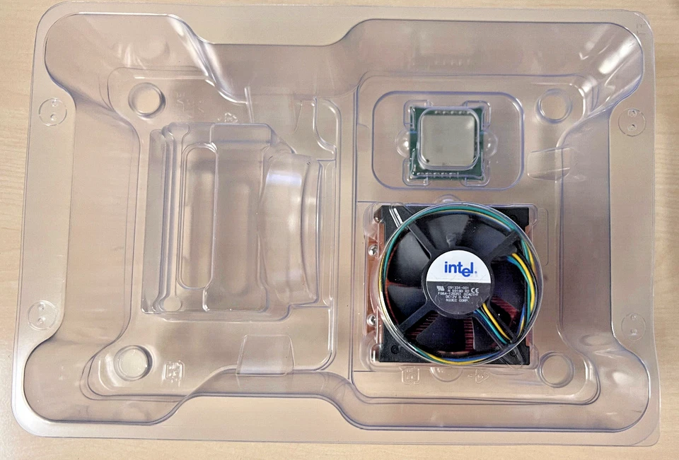 Intel BX80546KG2800FASL7ZG 2.8Ghz Xeon Processor with Heat Sink & Fan - Image 1 of 1