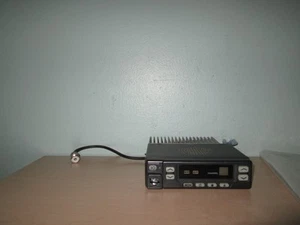 Kenwood TK-762HG VHF 2-Channel Two-Way Radio Mobile Transceiver - Afbeelding 1 van 12