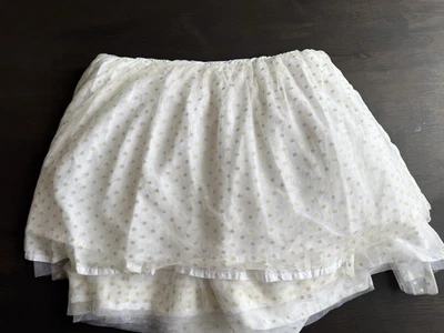 Falda de cama de tul Pottery Barn Queen en puntos dorados Foto 1 de 3