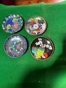 Antique Chinese cloisonné enamel small pin dishes - Floral and butterfly pattern - Picture 1 of 8
