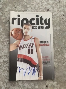 NICOLAS BATUM Signed PROGRAM Portland Blazers Autograph 2/4/2010 - Picture 1 of 2