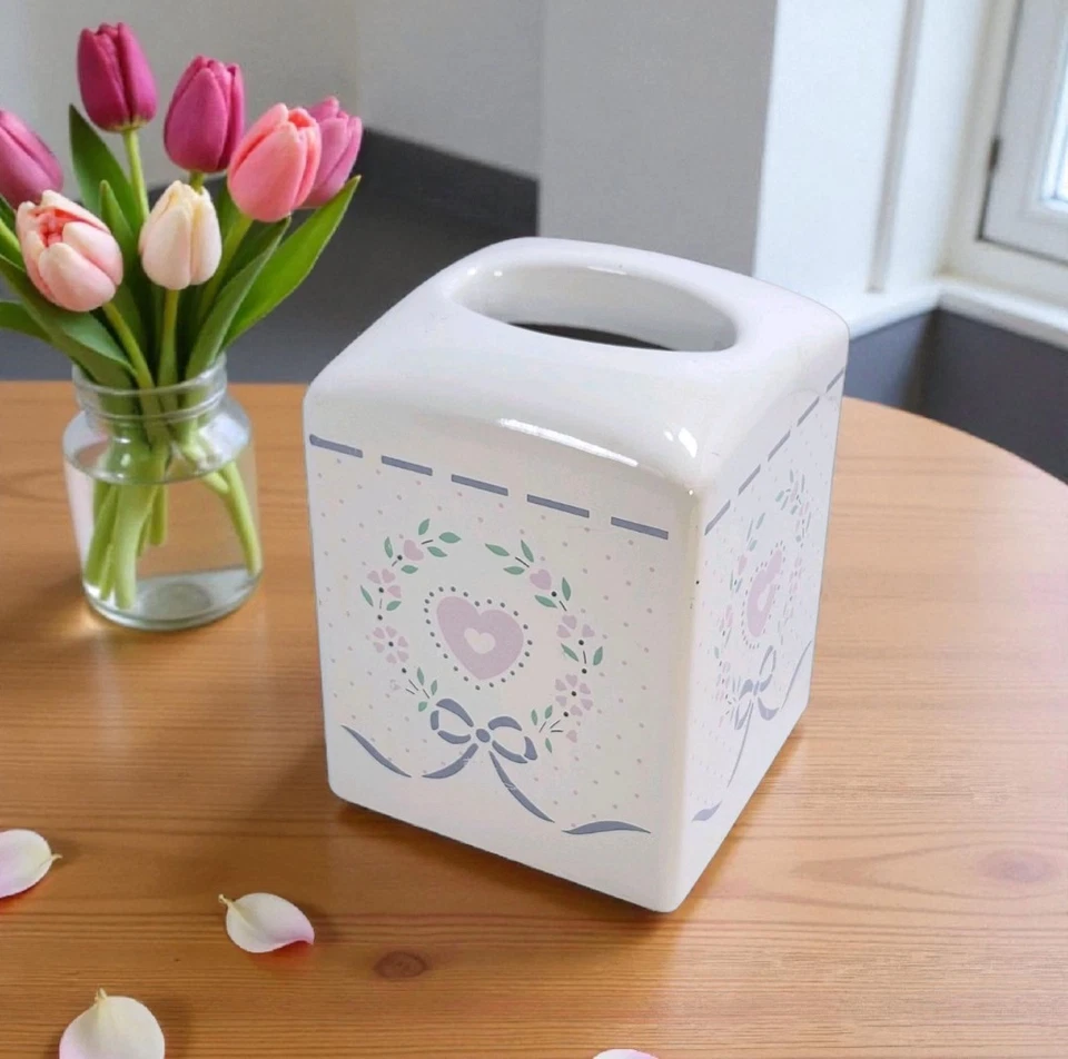 Vintage Saturday Knight Malmite Caixa de Tecido Capa Corações Arcos Cottagecore Anos 90 - Imagem 1 de 4