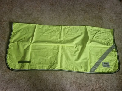 Weatherbeeta High Vis Reflective Fluorescent Exercise Sheet, 5’0, 155cm/105cm - Image 1 of 4