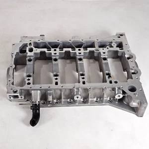 12-18 BMW 328i X3 X4 F30 N20 N26 2.0L Lower Engine Block Crankshaft Housing OEM - Picture 1 of 7