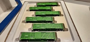Walthers Mainline HO Scale 40' Stick Car CB&Q (6-pack) 910-54501 - Picture 1 of 10